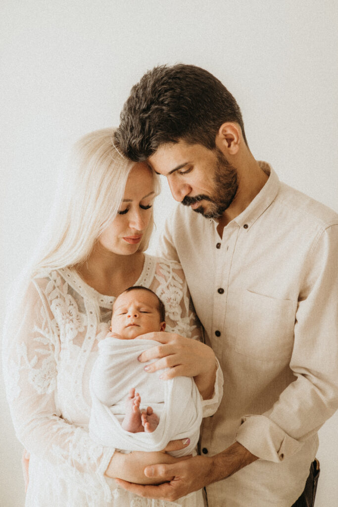 vauvakuvaus studiossa