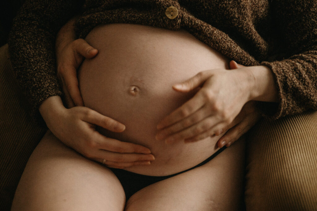 lifestyle-odotuskuvaus ja mahan kuva